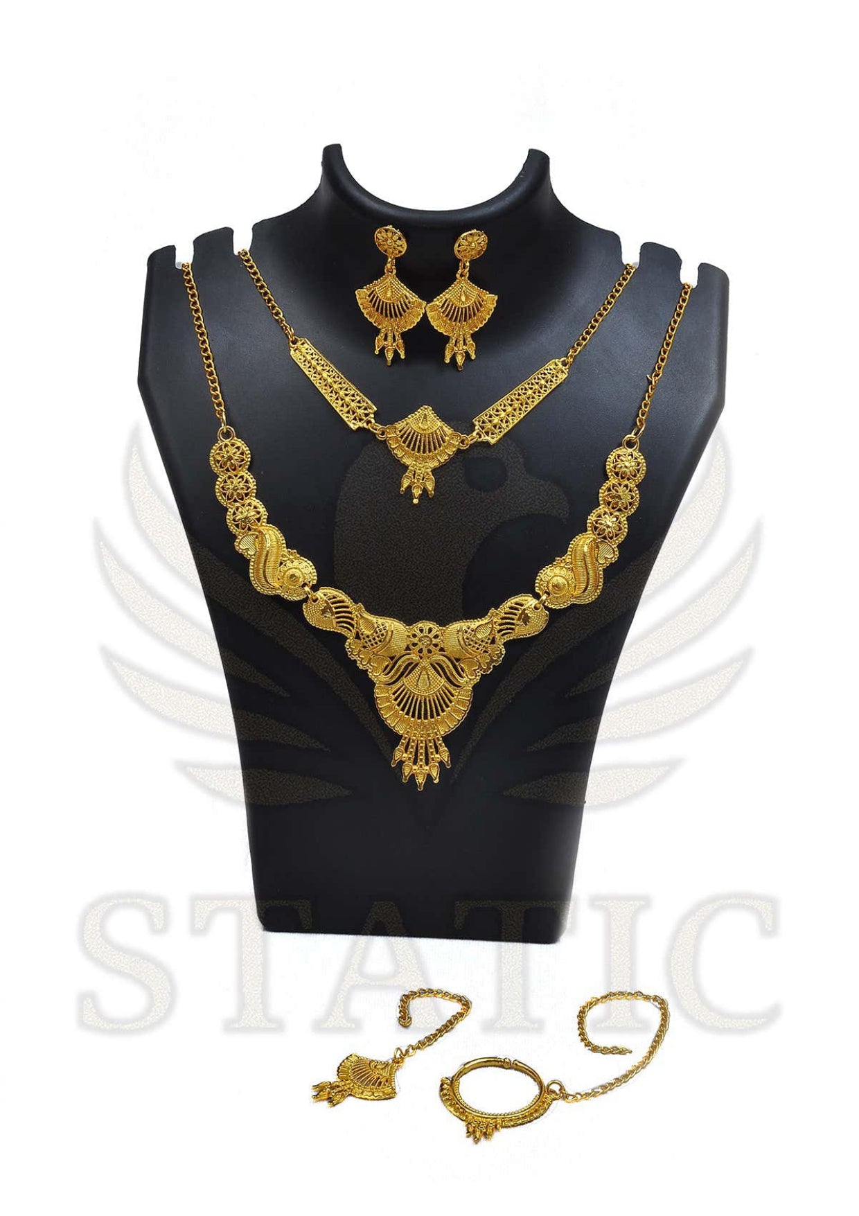 Royal Fan Motif Gold Bridal Set